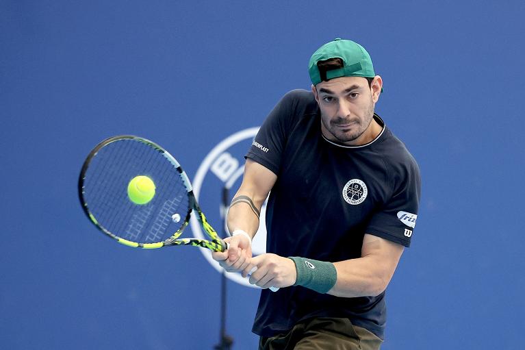 Il rovescio di Giulio Zeppieri (foto FITP)