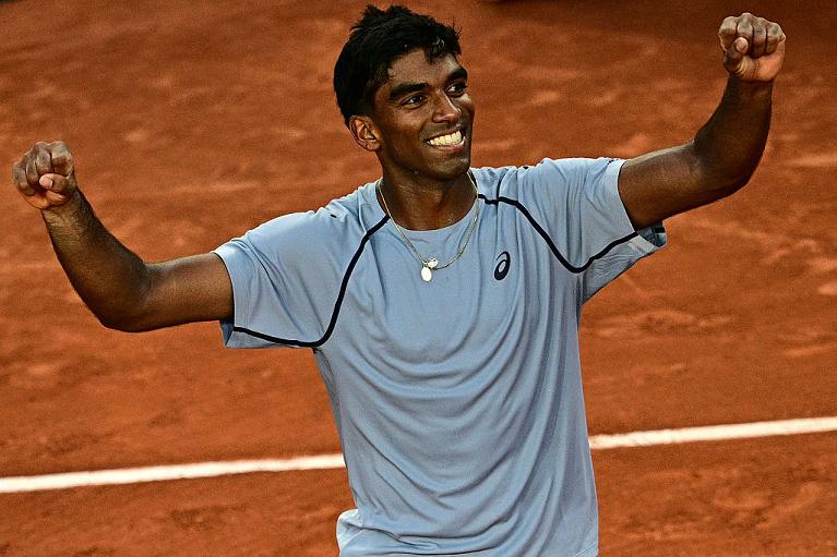 L'esultanza di Nishesh Basavareddy al Roland Garros 2026 (Getty Images)
