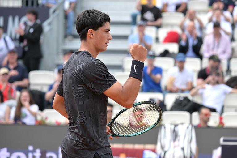 Federico Cinà esulta agli Internazinali BNL d'Italia 2026 (foto FITP)