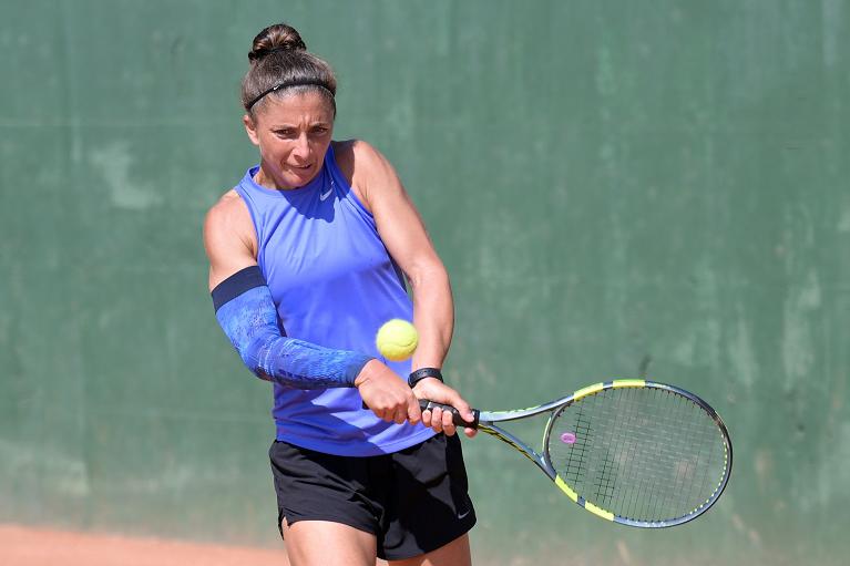 Sara Errani in allenamento in vista della sfida tra Italia e Giappone in BJK Cup (Foto FITP)