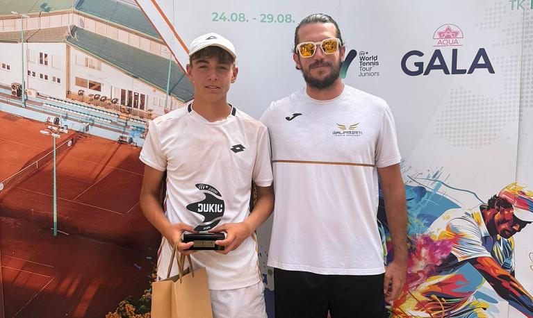 Mattia Logrippo insieme a Federico Bertuccioli (Foto Galimberti Tennis Academy)