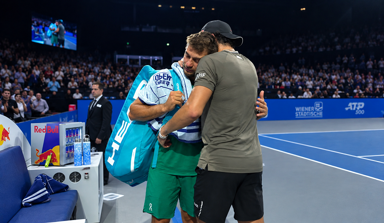 20261030_berrettini_cobolli_abbraccio_vienna.png